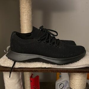 Allbirds Black Sneakers Lightweight Knit Design